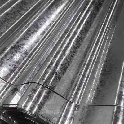 4x8ft Kaltgewalzte Wellfarbe vorgefärbte galvanisierte Stahldachplatten 0,8 mm-3 mm Dicke