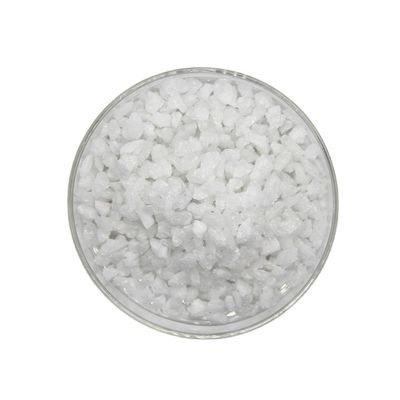 ISO-zertifizierter weißer Stein Korund Feinpulver weißes geschmolzenes Alumina